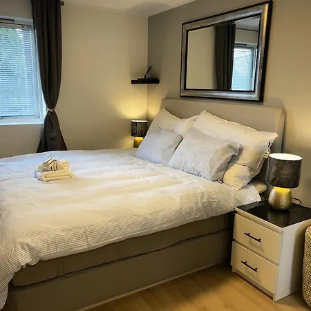 Lagunen With Terrace, Grill And Free Parking Apartment Bergen